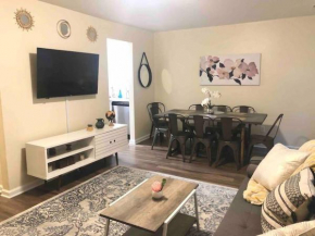 * Radiant Retreat * King Bed * Long Term Stays *